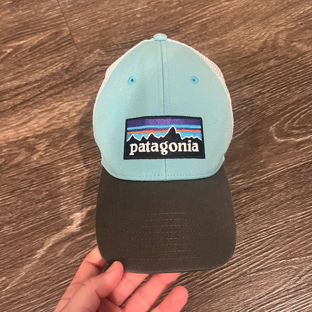 Patagonia P-6 Logo Lopro Trucker Hat Low Crown Teal Blue Snapback One Size
